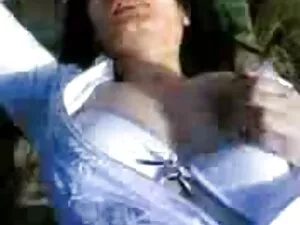 Baisée sur video de  ...