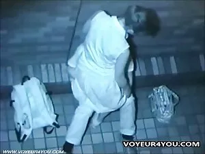 Le mec a trois sex g ...