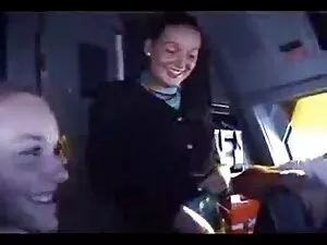 Jeune femme au foyer ...